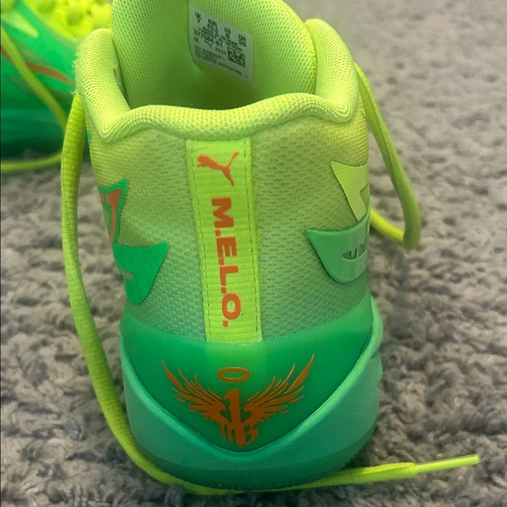 Puma Neon Green Sneakers - Picture 3 of 7
